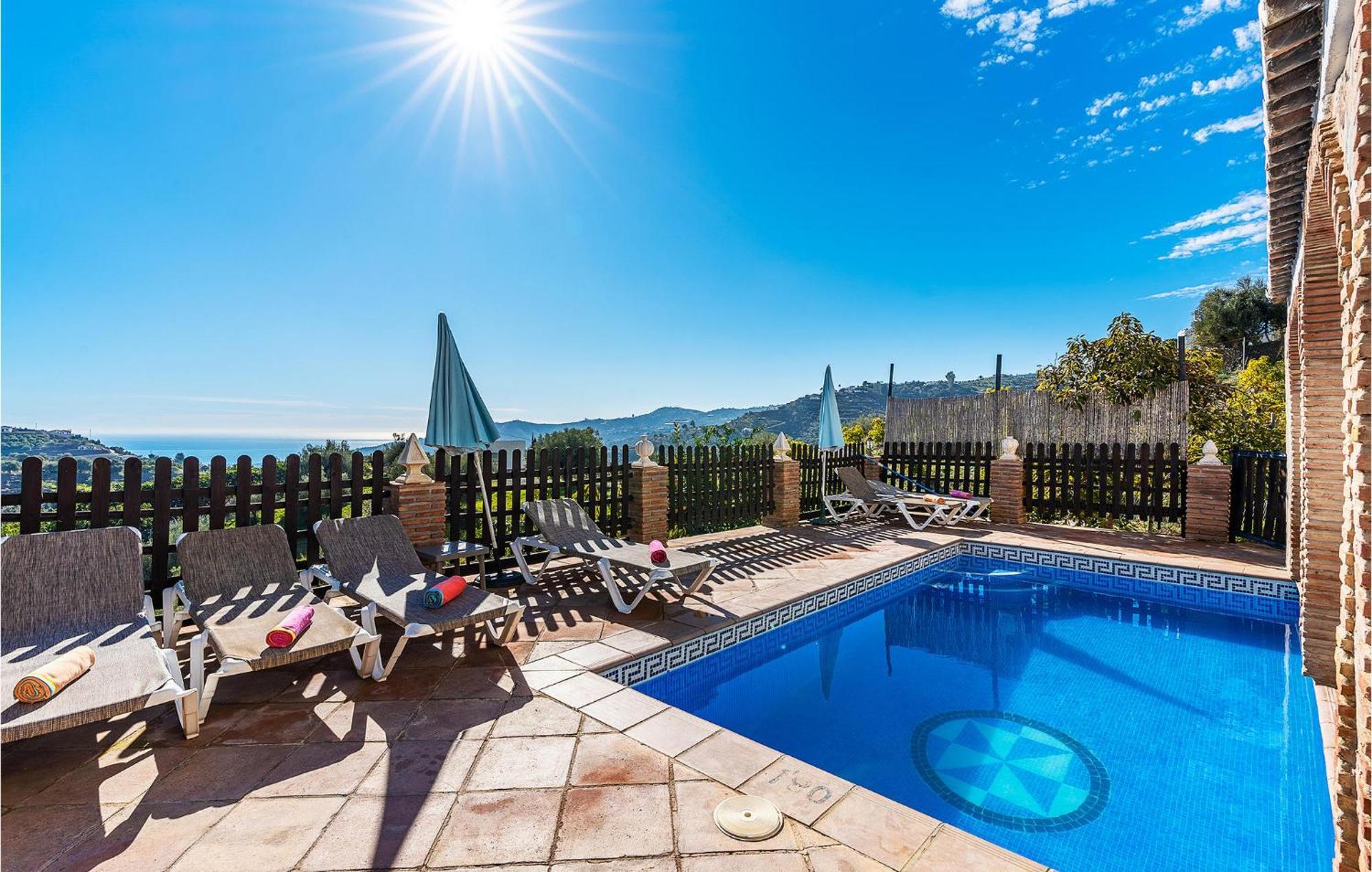 Amazing Home In Frigiliana With Kitchen מראה חיצוני תמונה