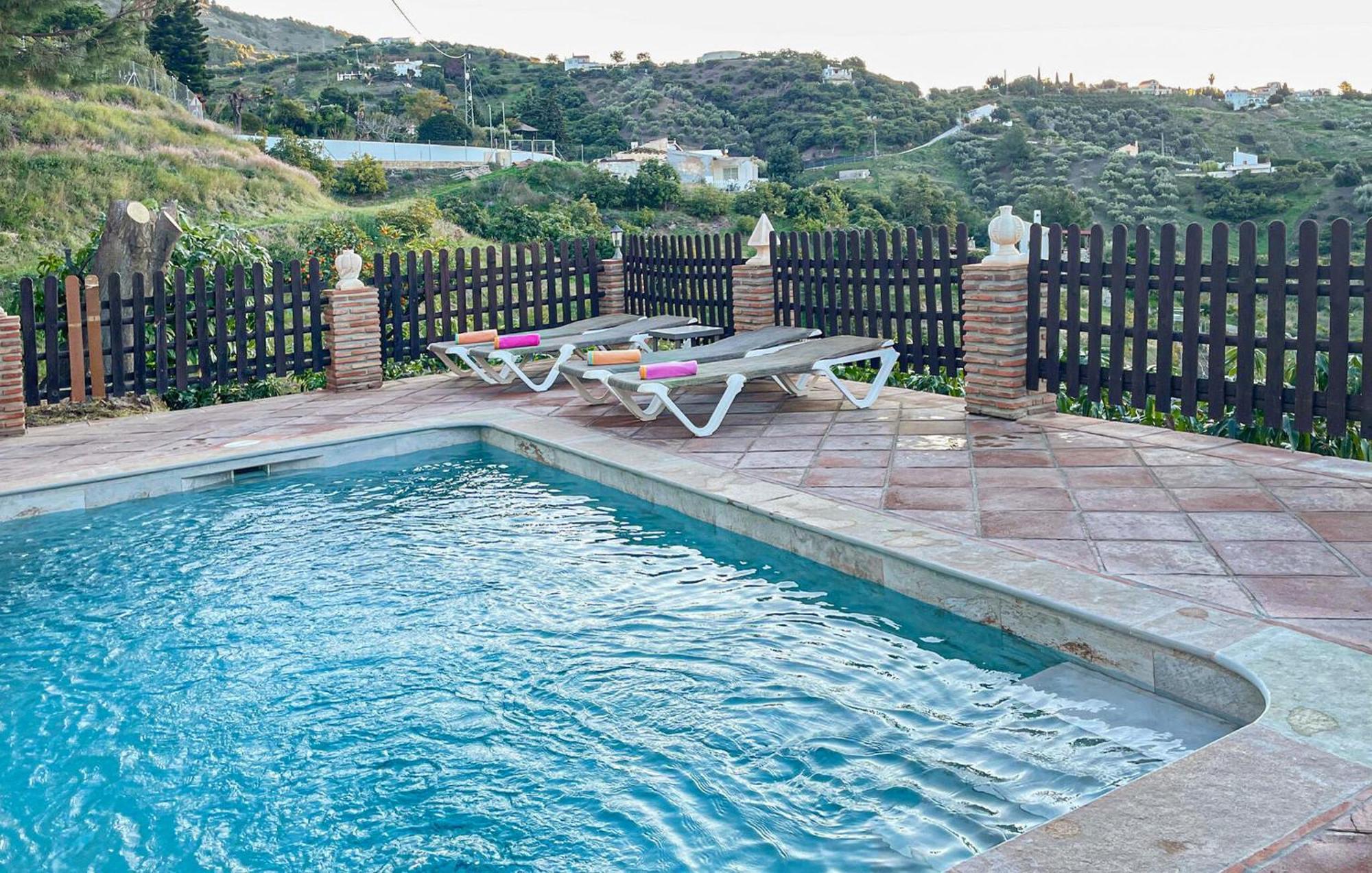 Amazing Home In Frigiliana With Kitchen מראה חיצוני תמונה
